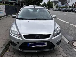 Silber Gebraucht 2011 Ford Focus Kombi | 2.100 € (Superpreis)