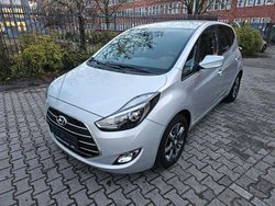 Silber Gebraucht 2016 Hyundai ix20 Kleinwagen | 9.990 € (Guter Preis)