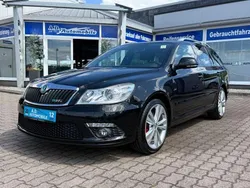 Schwarz Gebraucht 2011 Skoda Octavia RS Kombi | 9.390 € (Guter Preis)