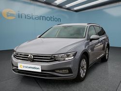 Grau Gebraucht 2023 VW Passat Kombi | 22.249 € (Fairer Preis)