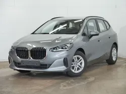 Grau Gebraucht 2023 BMW 225 Active Tourer Luxury Line Van / Kleinbus | 27.980 € (Superpreis)