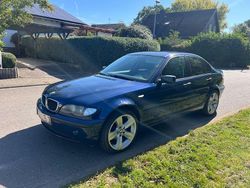 Blau Gebraucht 2004 BMW 318 Exclusive Limousine | 2.400 € (Guter Preis)