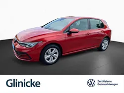 Rot Gebraucht 2020 VW Golf VIII Life Limousine | 17.633 € (Guter Preis)