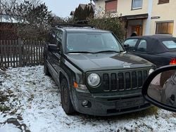 Grün Gebraucht 2008 Jeep Patriot SUV | 1.900 €
