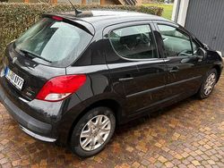 Gebraucht 2009 Peugeot 207 Kleinwagen | 2.000 € (Fairer Preis)