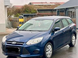 Blau Gebraucht 2011 Ford Focus Trend Kombi | 2.699 € (Guter Preis)