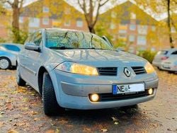Weiß Gebraucht 2005 Renault Mégane II Limousine | 1.400 € (Guter Preis)