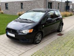 Schwarz Gebraucht 2010 Mitsubishi Colt Limousine | 2.500 € (Teuer)