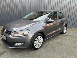 Grau Gebraucht 2010 VW Polo Team Limousine | 5.399 € (Fairer Preis)