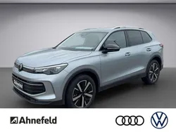 Oyster silver Gebraucht 2024 VW Tiguan Goal SUV | 43.950 € (Superpreis)