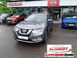 Grau Gebraucht 2018 Nissan X-Trail Tekna SUV | 18.950 € (Fairer Preis)