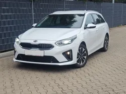 Weiß Gebraucht 2020 Kia Ceed Sportswagon Vision Kombi | 15.380 € (Guter Preis)