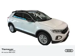 Weiß Gebraucht 2024 VW T-Roc Life SUV | 27.180 € (Superpreis)