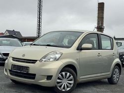 Gelb Gebraucht 2008 Daihatsu Sirion Kleinwagen | 2.999 € (Etwas zu teuer)