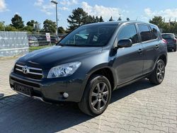 Grau Gebraucht 2007 Toyota RAV4 Sport SUV | 4.950 € (Fairer Preis)