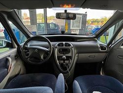 Silber Gebraucht 2007 Citroën Xsara Picasso Van / Kleinbus | 899 € (Etwas zu teuer)