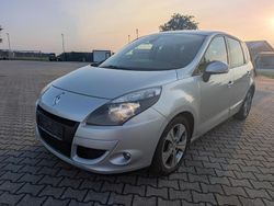 Silber Gebraucht 2011 Renault Scénic III Van / Kleinbus | 2.999 € (Fairer Preis)