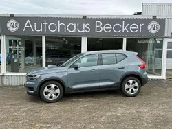 Grau Gebraucht 2020 Volvo XC40 Momentum SUV | 26.950 € (Guter Preis)