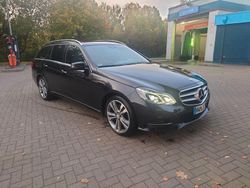 Schwarz Gebraucht 2013 Mercedes E250 Avantgarde Kombi | 12.300 € (Teuer)