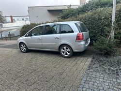 Silber Gebraucht 2005 Opel Zafira Van / Kleinbus | 2.200 € (Guter Preis)