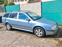 Grau Gebraucht 2002 Skoda Octavia Elegance Kombi | 2.600 € (Fairer Preis)