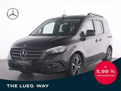 Loparitschwarz metallic Gebraucht 2024 Mercedes T180 Progressive Van / Kleinbus | 31.785 € (Etwas zu teuer)