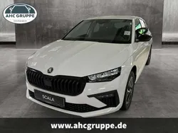 Weiss Gebraucht 2024 Skoda Scala Selection Kleinwagen | 20.950 € (Fairer Preis)