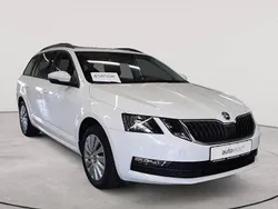 Candyweiß uni Gebraucht 2020 Skoda Octavia Active Kombi | 17.990 € (Superpreis)