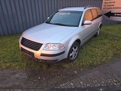 Silber Gebraucht 2001 VW Passat Comfortline Kombi | 1.600 € (Fairer Preis)