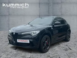 Nero vulcano, metallic (schwarz) Gebraucht 2023 Alfa Romeo Stelvio Quadrifoglio SUV | 69.950 € (Teuer)