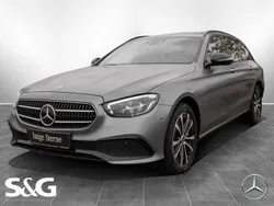 Manufaktur lack manufaktur selen Gebraucht 2022 Mercedes E300 Night Kombi | 38.477 € (Etwas zu teuer)
