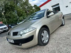 Schwarz Gebraucht 2004 Renault Mégane Cabriolet Cabrio | 2.190 € (Fairer Preis)