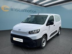 Weiß Neu 2025 Toyota Proace City Van | 26.249 € (Etwas zu teuer)