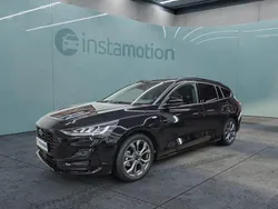 Schwarz Gebraucht 2024 Ford Focus ST-Line Kombi | 26.299 € (Fairer Preis)