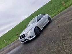 Silber Gebraucht 2010 Mercedes E500 Elegance Coupé | 11.900 € (Fairer Preis)