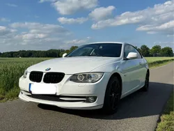 Weiß Gebraucht 2010 BMW 320 Coupé | 6.990 € (Guter Preis)