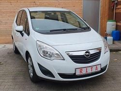 Weiß Gebraucht 2011 Opel Meriva Van / Kleinbus | 6.980 € (Fairer Preis)