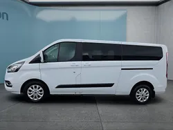 Weiß Gebraucht 2022 Ford Tourneo Custom Van / Kleinbus | 36.199 €