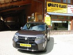 Grau Gebraucht 2023 Suzuki Vitara Comfort SUV | 28.900 € (Teuer)