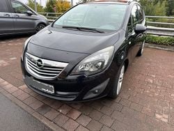 Schwarz Gebraucht 2010 Opel Meriva Edition Van / Kleinbus | 3.995 € (Guter Preis)