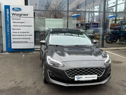Grau Gebraucht 2020 Ford Focus Vignale Limousine | 18.990 € (Etwas zu teuer)