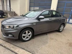 Grau Gebraucht 2017 Fiat Tipo Easy Limousine | 7.490 € (Fairer Preis)