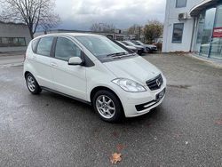 Weiß Gebraucht 2011 Mercedes A180 Van / Kleinbus | 8.950 € (Etwas zu teuer)