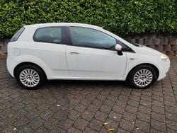 Weiß Gebraucht 2008 Fiat Punto Kleinwagen | 950 € (Guter Preis)