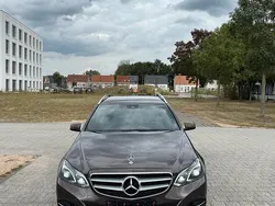 Braun Gebraucht 2013 Mercedes E220 Kombi | 12.499 € (Teuer)
