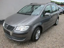 Grau Gebraucht 2006 VW Touran Van / Kleinbus | 5.500 €
