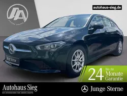 Nachtschwarz Gebraucht 2023 Mercedes CLA180 Shooting Brake Kombi | 24.194 € (Fairer Preis)