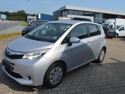 Silber Gebraucht 2013 Subaru Trezia Active Limousine | 2.200 €