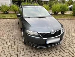 Grau Gebraucht 2019 Skoda Rapid Kombi | 5.998 € (Guter Preis)