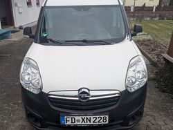 Weiß Gebraucht 2018 Opel Combo Selection Van / Kleinbus | 6.900 € (Fairer Preis)